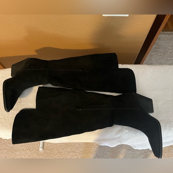 Zodiac faux suede boots - Picture 3 of 7